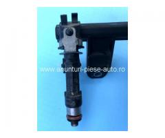 Injectoare - set de 4 + rampa injectie pentru Dacia Logan 1.4 2007