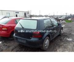 Dezmembrez Volkswagen Golf 4, an 2002, motorizare 2.0