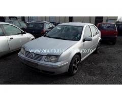 Dezmembrez Volkswagen Bora, an 2000, motorizare 2.0