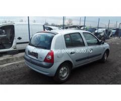 Dezmembrez Renault Clio II, an 2002, motorizare 1.4 16V