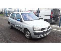Dezmembrez Renault Clio II, an 2002, motorizare 1.4 16V