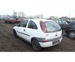 Dezmembrez Opel Corsa C, an 2001, motorizare 1.2 Twinport