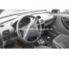 Dezmembrez Opel Corsa C, an 2001, motorizare 1.2 Twinport
