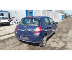 Dezmembrez Renault Clio III, an 2006, motorizare 1.5 DCI