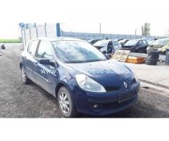 Dezmembrez Renault Clio III, an 2006, motorizare 1.5 DCI