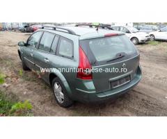 Dezmembrez Renault Megane II, an 2005, motorizare 1.5 DCI