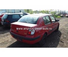 Dezmembrez Renault Clio II, an 2004, motorizare 1.5 DCI