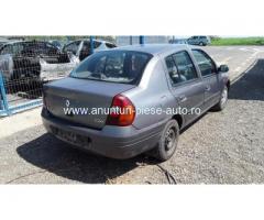Dezmembrez Renault Clio II, an 2000, motorizare 1.4 16V