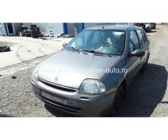 Dezmembrez Renault Clio II, an 2000, motorizare 1.4 16V