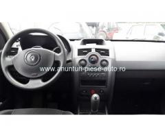Dezmembrez Renault Megane II, an 2004, motorizare 1.5 DCI