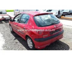 Dezmembrez Peugeot 206, an 2005, motorizare 1.4 I