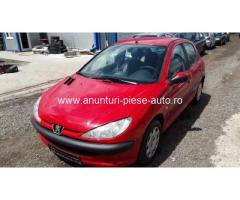 Dezmembrez Peugeot 206, an 2005, motorizare 1.4 I