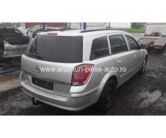 Dezmembrez Opel Astra H, an 2007, motorizare 1.9 CDTI