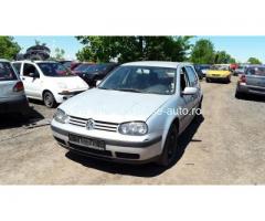 Dezmembrez Volkswagen Golf IV, an 2000, motorizare 1.6