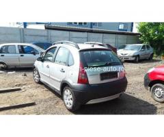 Dezmembrez Citroen C3 I, an 2005, motorizare 1.4 HDI