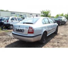 Dezmembrez Skoda Octavia, an 2004, motorizare 1.6
