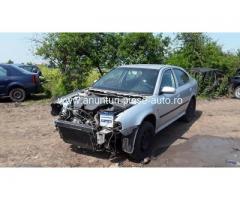 Dezmembrez Skoda Octavia, an 2004, motorizare 1.6