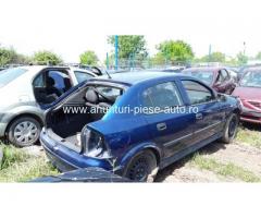 Dezmembrez Opel Astra G, an 2004, motorizare 1.6