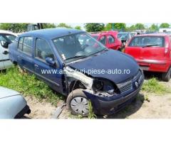 Dezmembrez Renault Clio II, an 2004, motorizare 1.5 DCI