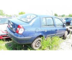 Dezmembrez Renault Clio II, an 2004, motorizare 1.5 DCI