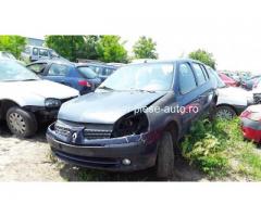 Dezmembrez Renault Clio II, an 2004, motorizare 1.5 DCI
