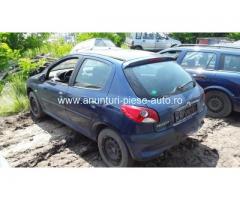 Dezmembrez Peugeot 206, an 2005, motorizare 1.4 16V