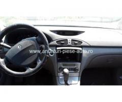 Dezmembrez Renault Laguna II, an 2004, motorizare 1.8 16V
