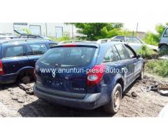 Dezmembrez Renault Laguna II, an 2004, motorizare 1.8 16V