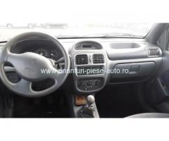 Dezmembrez Renault Clio II, an 1998, motorizare 1.9 DTI, Diesel, kw 59