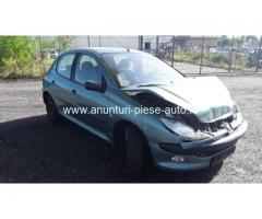 Dezmembrez Peugeot 206, an 2005, motorizare 1.4 16V,  Benzina, kw 65