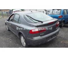 Dezmembrez Renault Laguna II, an 2003, motorizare 1.9 DCI