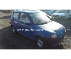 Dezmembrez Fiat Seicento, an 2001