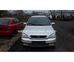 Dezmembrez Opel Astra G, an 2006