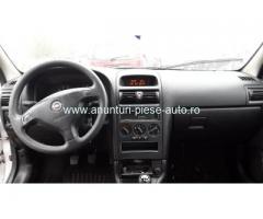 Dezmembrez Opel Astra G, an 2006
