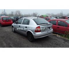 Dezmembrez Opel Astra G, an 2006