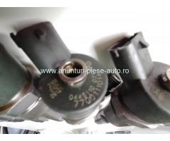 0445110021 7700107165 Bosch Injector Opel Movano Vivaro/ Renault Laguna Master Trafic 1.9