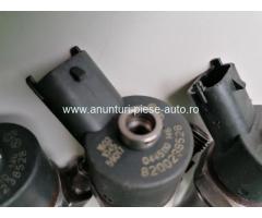0445110146 8200238528 Bosch Injector Opel Movano Vivaro/ Renault Laguna Master Trafic 1.9