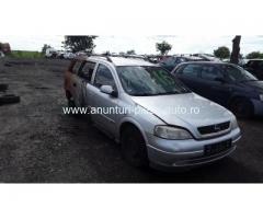 Dezmembrez Opel Astra G