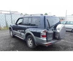Dezmembrez Mitsubishi Pajero III