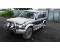 Dezmembrez Mitsubishi Pajero II