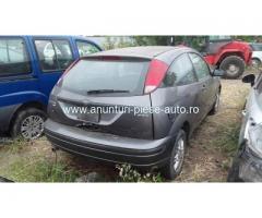 Dezmembrez Ford Focus , an 2004
