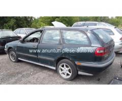 Dezmembrez Volvo V40  , an 1998