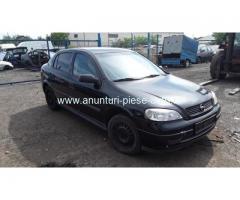 Dezmembrez Opel Astra G, an 2005