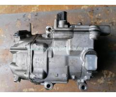 88370-52010 042200-1501 8837052010 Compresor de aer condiționat Toyota Yaris (_P13_)1.5 Hybrid
